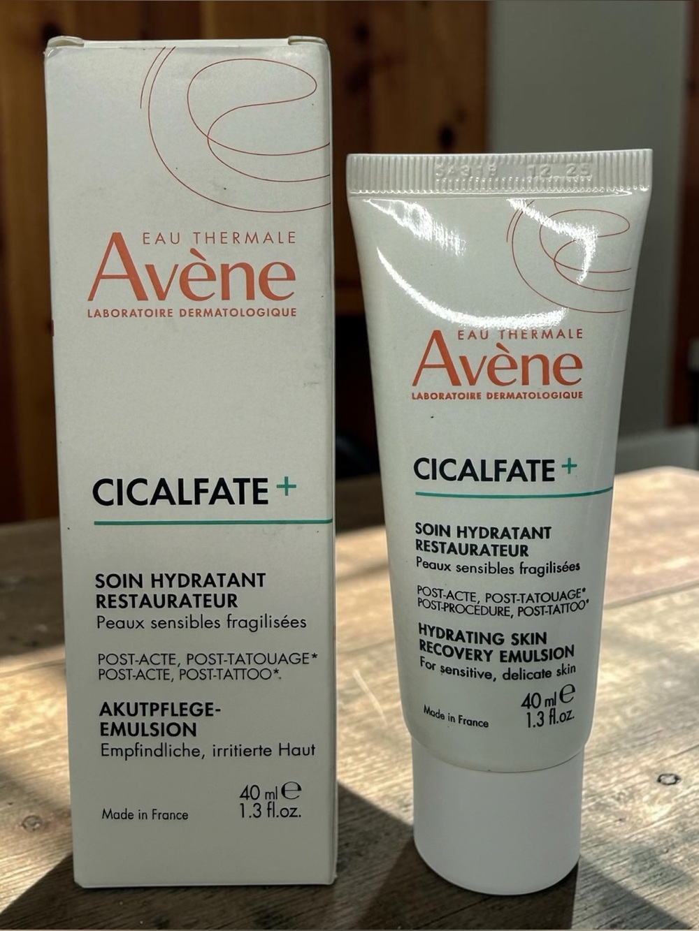 Avène Cicalfate+ Hydrating Skin Recovery Emulsion Post Tattoo EXP: 12/28